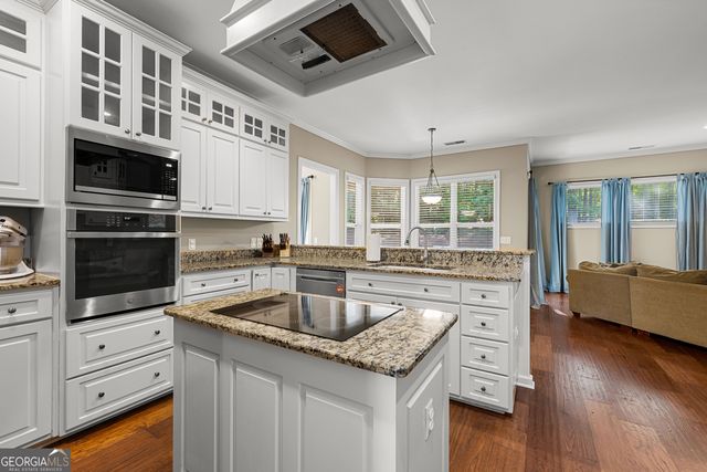 212 Arbor Springs North Drive, Newnan, GA 30265