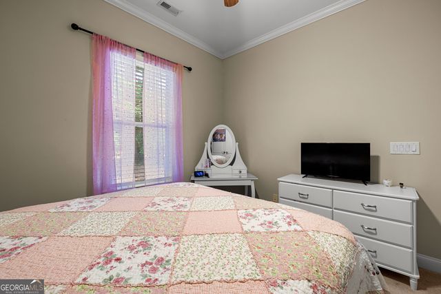 212 Arbor Springs North Drive, Newnan, GA 30265