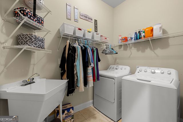 212 Arbor Springs North Drive, Newnan, GA 30265