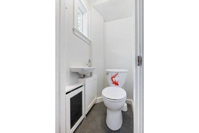 36 Risley Rd, Brookline, MA 02467