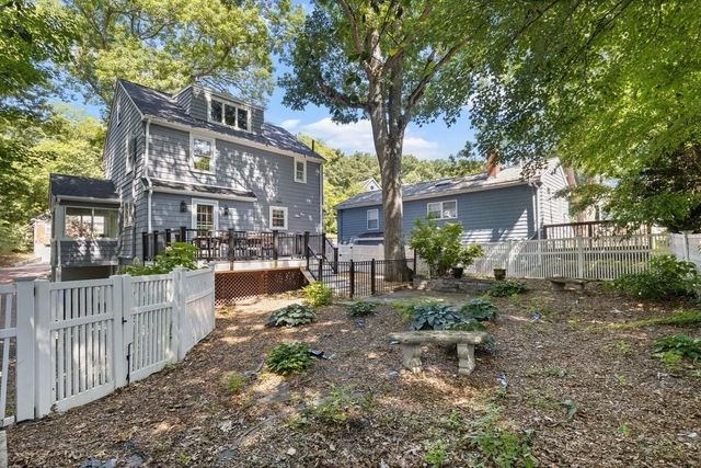 36 Risley Rd, Brookline, MA 02467