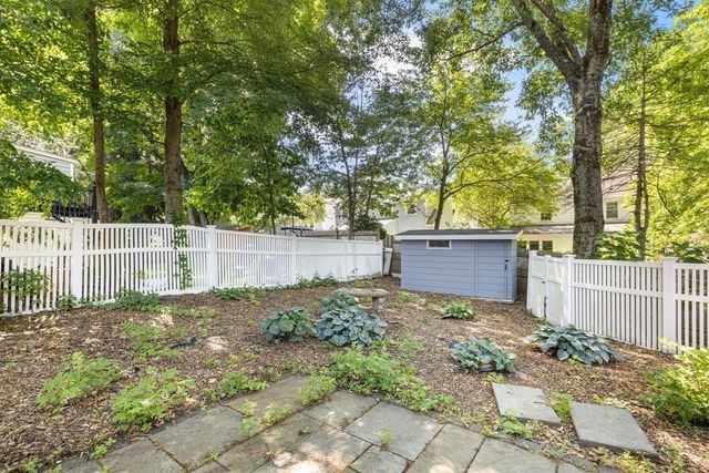 36 Risley Rd, Brookline, MA 02467