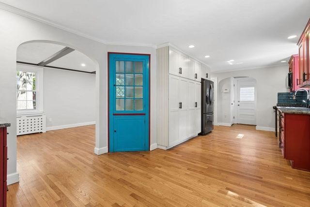 36 Risley Rd, Brookline, MA 02467