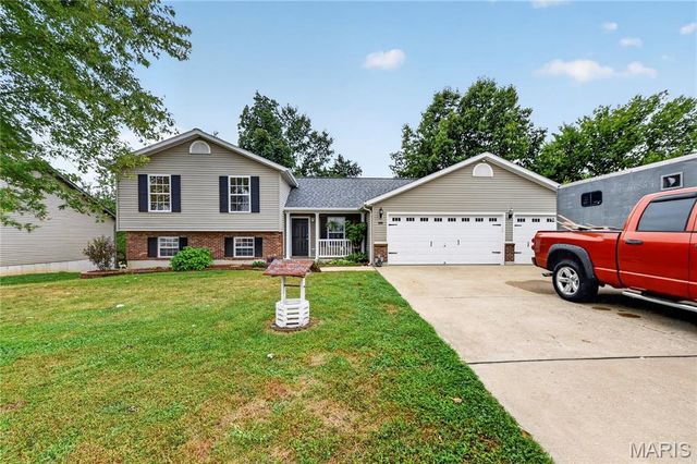 500 Candlestick Court, Warrenton, MO 63383