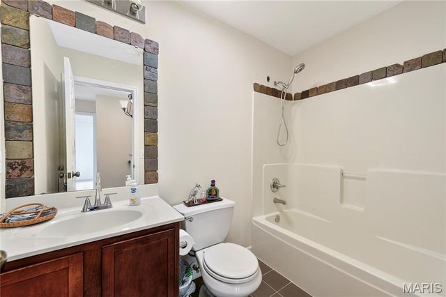 500 Candlestick Court, Warrenton, MO 63383