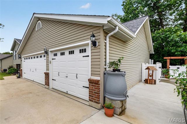 500 Candlestick Court, Warrenton, MO 63383