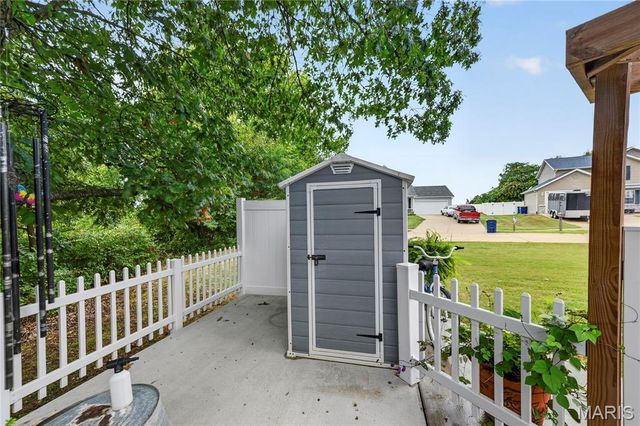 500 Candlestick Court, Warrenton, MO 63383