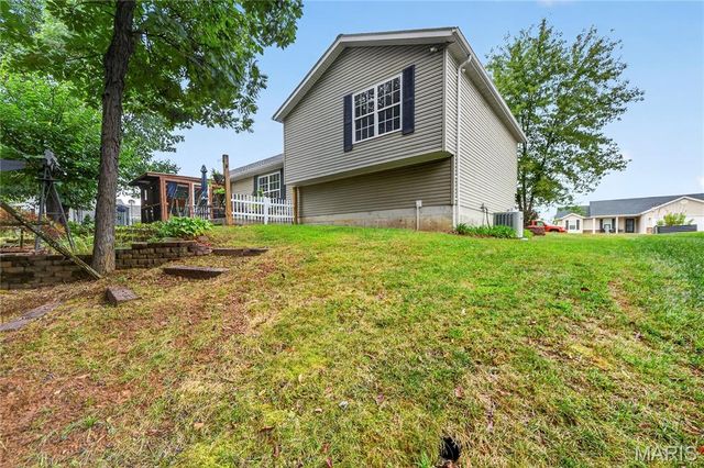 500 Candlestick Court, Warrenton, MO 63383