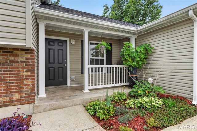 500 Candlestick Court, Warrenton, MO 63383