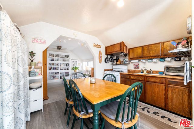 1232 1st Street, Hermosa Beach, CA 90254