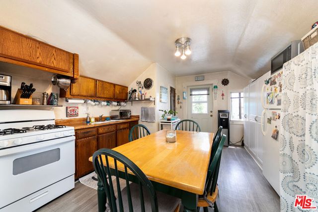 1232 1st Street, Hermosa Beach, CA 90254