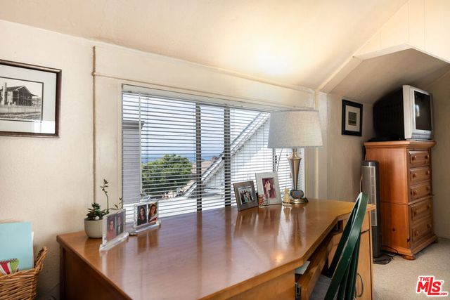 1232 1st Street, Hermosa Beach, CA 90254