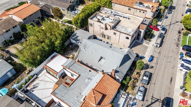 1232 1st Street, Hermosa Beach, CA 90254