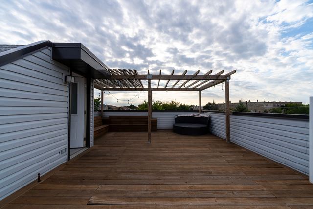 1920 S Shelby Court, Chicago, IL 60608