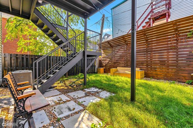 1920 S Shelby Court, Chicago, IL 60608