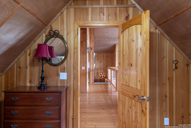 319 Bent River, Concan, TX 78838