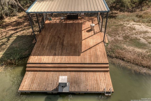 319 Bent River, Concan, TX 78838