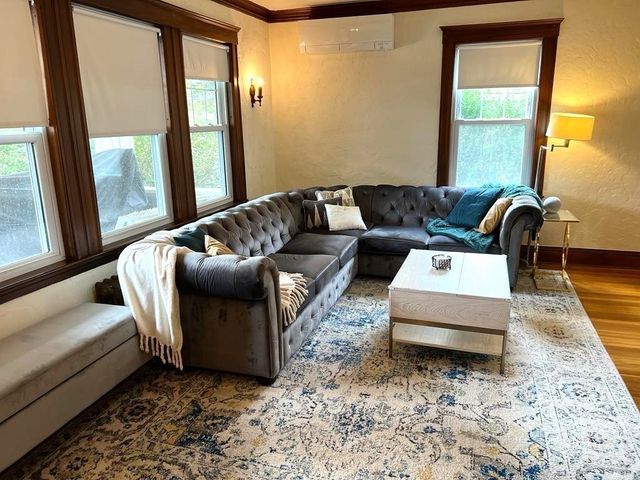 5 Glenmont Rd, Boston, MA 02135