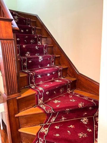 5 Glenmont Rd, Boston, MA 02135