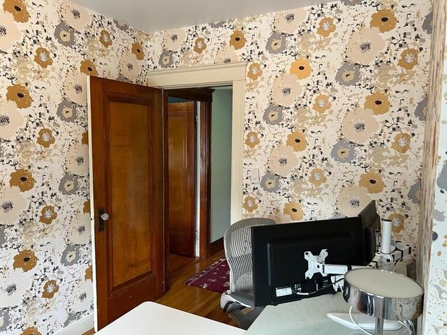 5 Glenmont Rd, Boston, MA 02135