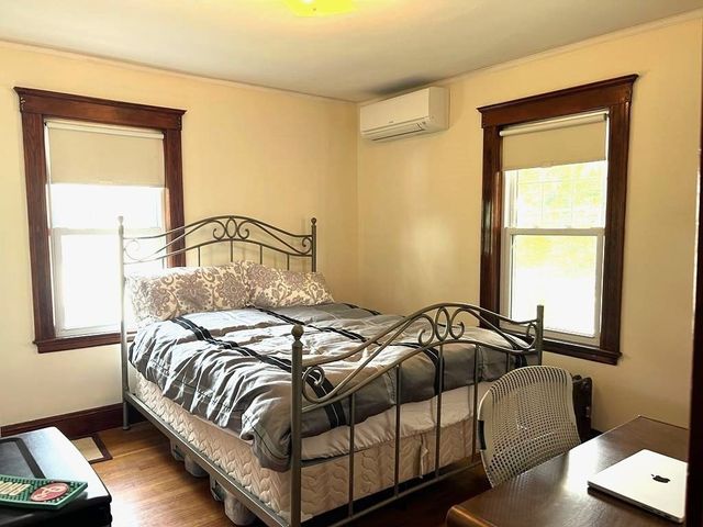 5 Glenmont Rd, Boston, MA 02135