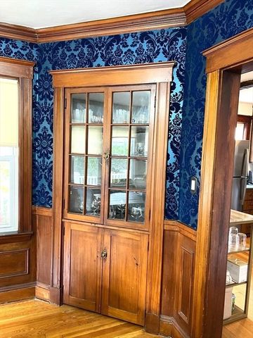 5 Glenmont Rd, Boston, MA 02135