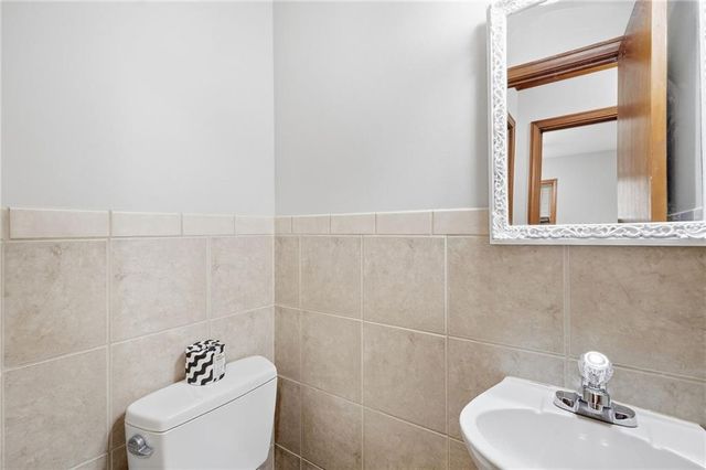 6324 Nall Avenue, Mission, KS 66202