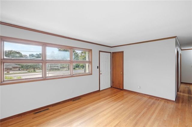 6324 Nall Avenue, Mission, KS 66202