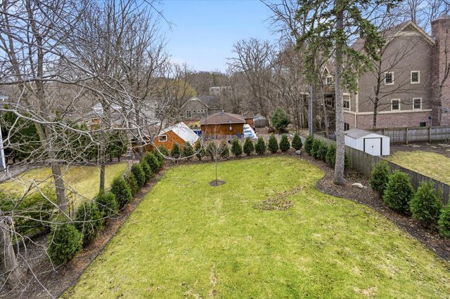 124 Chicago Avenue N, Wayzata, MN 55391