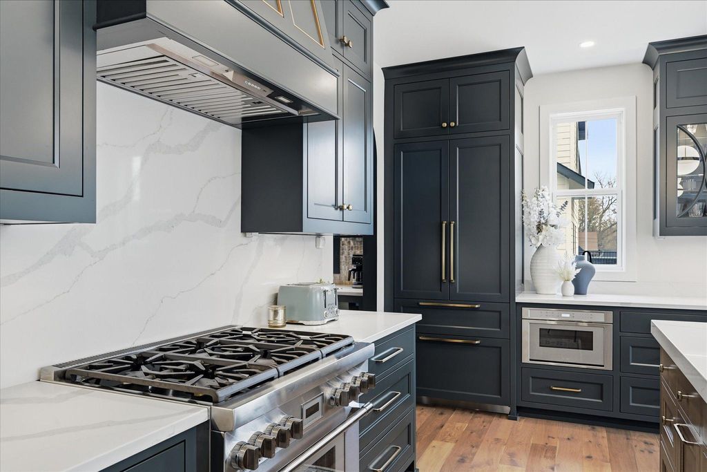 124 Chicago Avenue N, Wayzata, MN 55391 — photo 5
