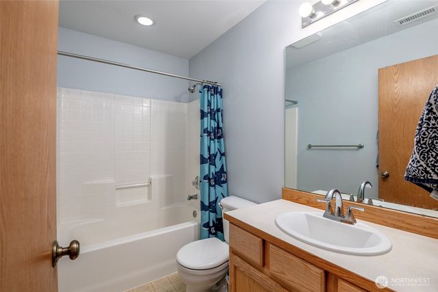 1186 Griggs Street, Dupont, WA 98327