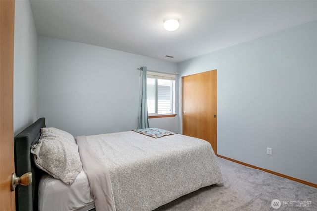 1186 Griggs Street, Dupont, WA 98327