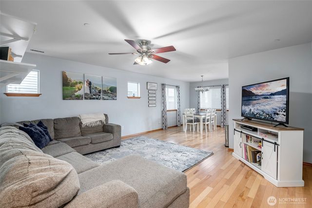 1186 Griggs Street, Dupont, WA 98327