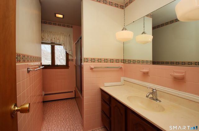 20 Smoke Hill Drive, New Fairfield, CT 06812