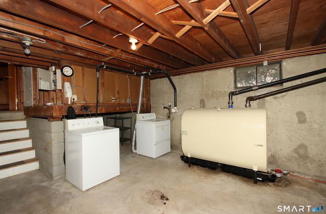 20 Smoke Hill Drive, New Fairfield, CT 06812