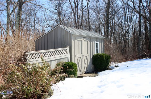 20 Smoke Hill Drive, New Fairfield, CT 06812