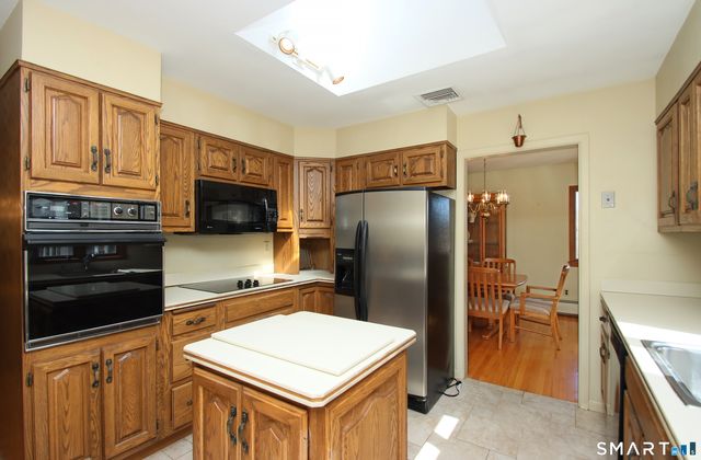 20 Smoke Hill Drive, New Fairfield, CT 06812