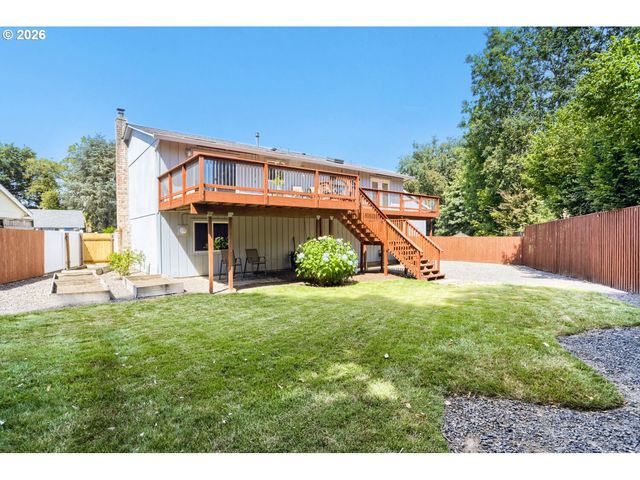 740 Se CAMELLIA Ct, Hillsboro, OR 97123