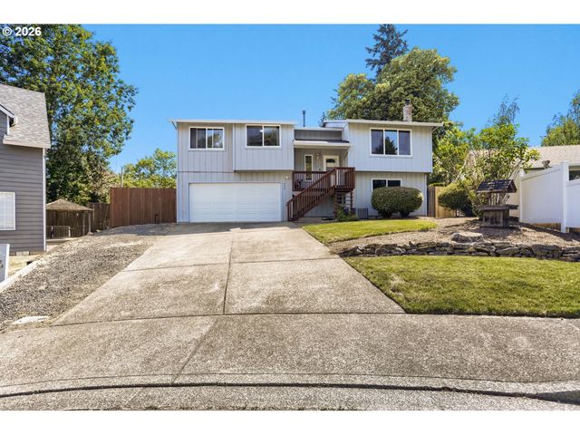 740 Se CAMELLIA Ct, Hillsboro, OR 97123