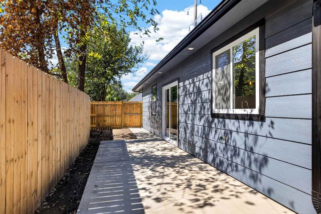1322 N Wabash, Wichita, KS 67214