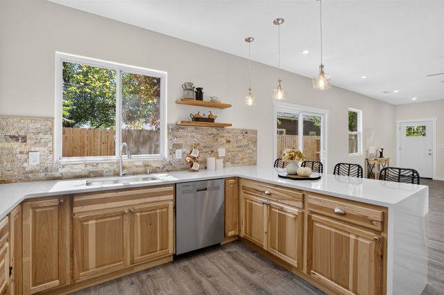 1322 N Wabash, Wichita, KS 67214