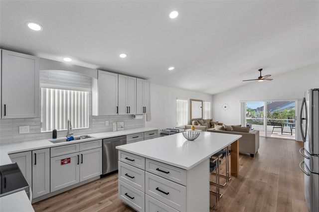 412 DOWNING CIRCLE, Davenport, FL 33897