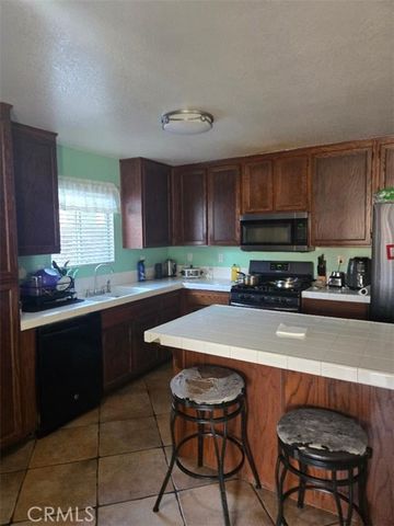 260 Mahogany, San Jacinto, CA 92582