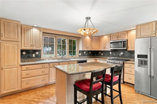 1819 Winter Road, Grand Island, NY 14072