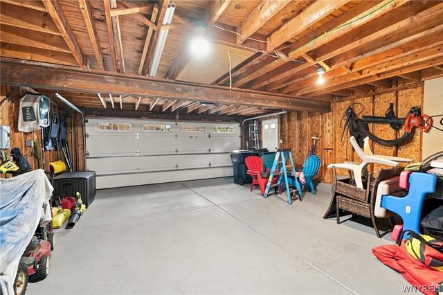 1819 Winter Road, Grand Island, NY 14072