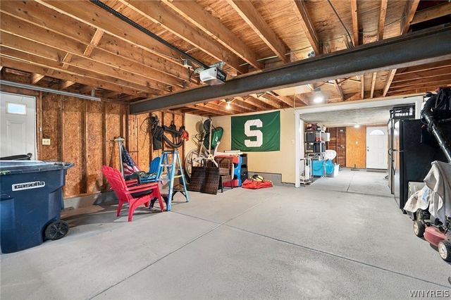 1819 Winter Road, Grand Island, NY 14072