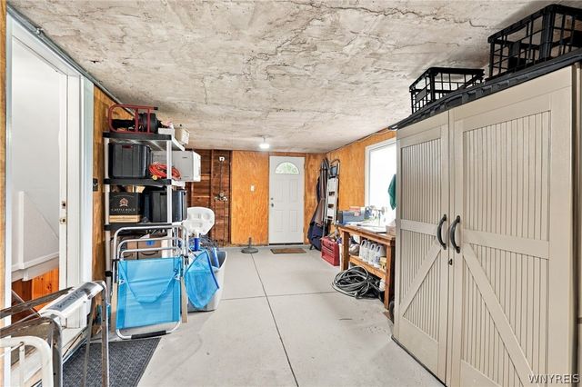 1819 Winter Road, Grand Island, NY 14072