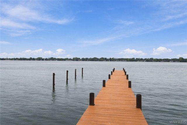 1819 Winter Road, Grand Island, NY 14072