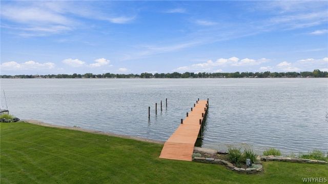 1819 Winter Road, Grand Island, NY 14072