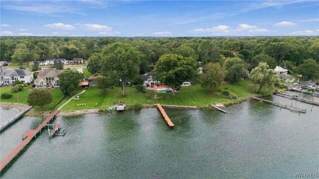 1819 Winter Road, Grand Island, NY 14072